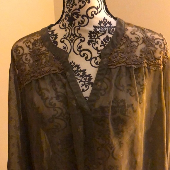 Bila Tops - Beautiful blouse